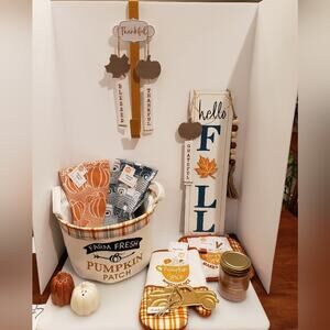New Cottage Core Farmhouse 14 piece‎ lot/bundle Fall home inspirational pieces
